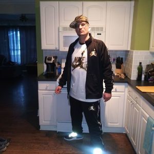 Meet your Posher, Neil